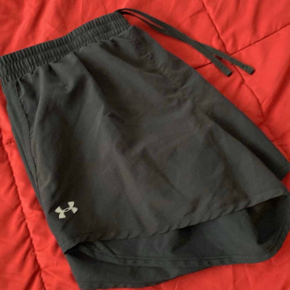 Under Armour Black Athletic Shorts. Light weight